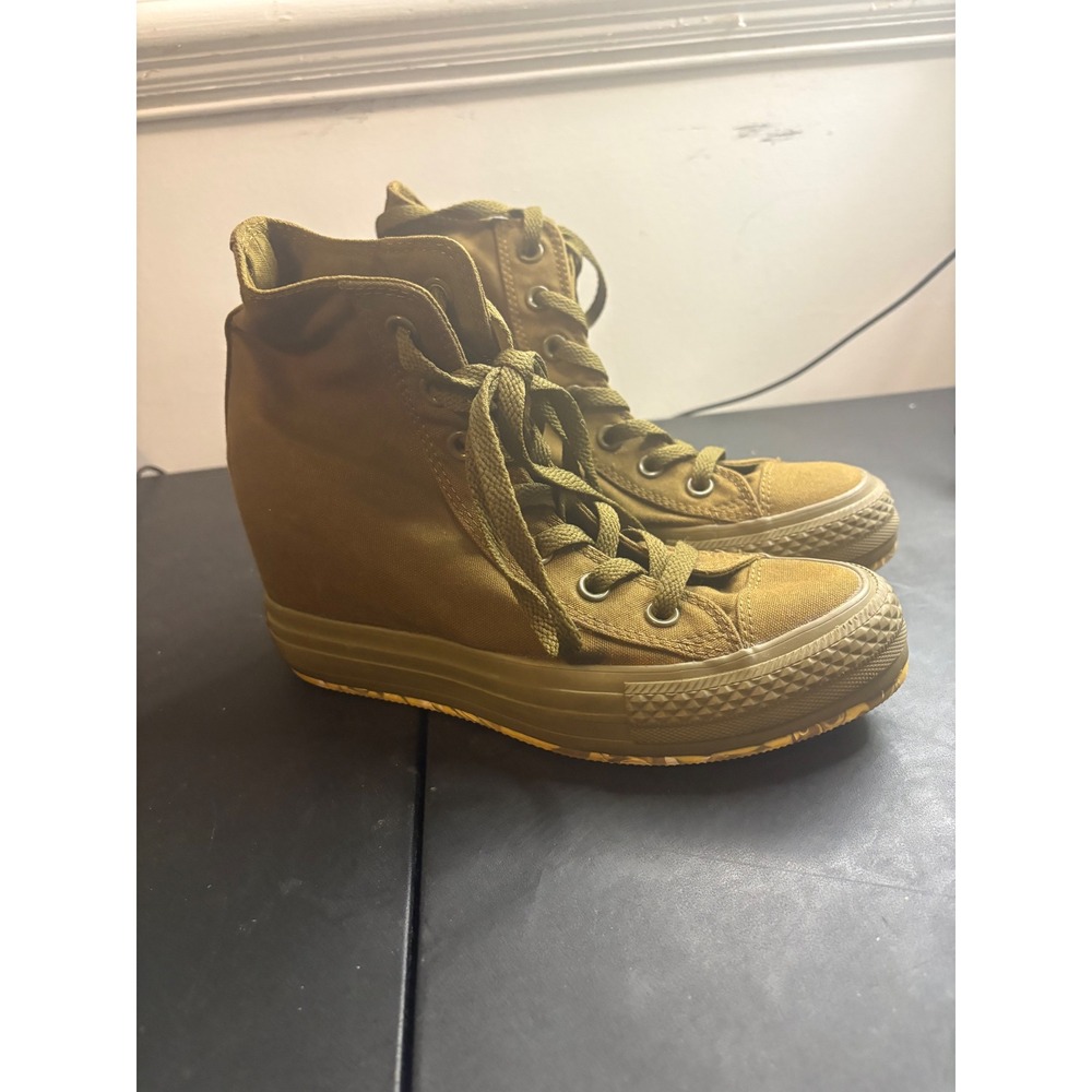 Converse Chuck Taylor All Star Lux Mid Wedge Olive Green Sneakers 542429C Size 7